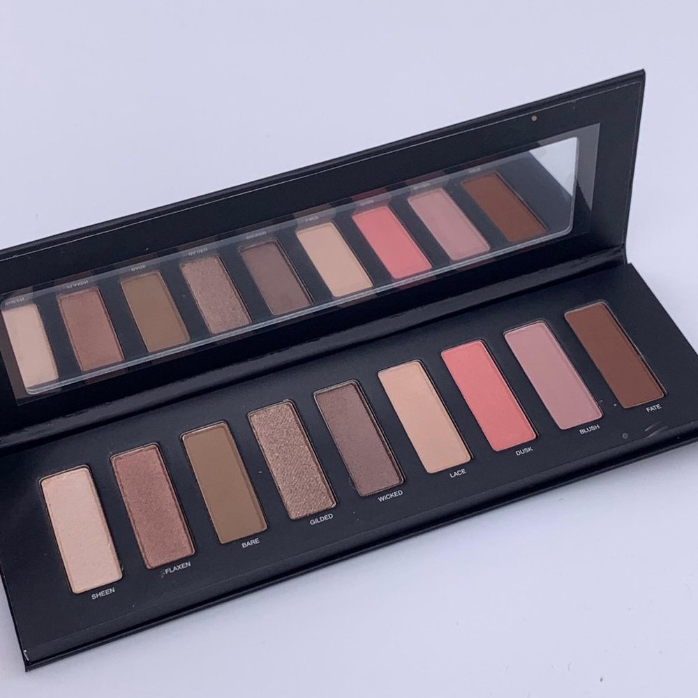 🥰Studio Makeup Eyeshadow Palette